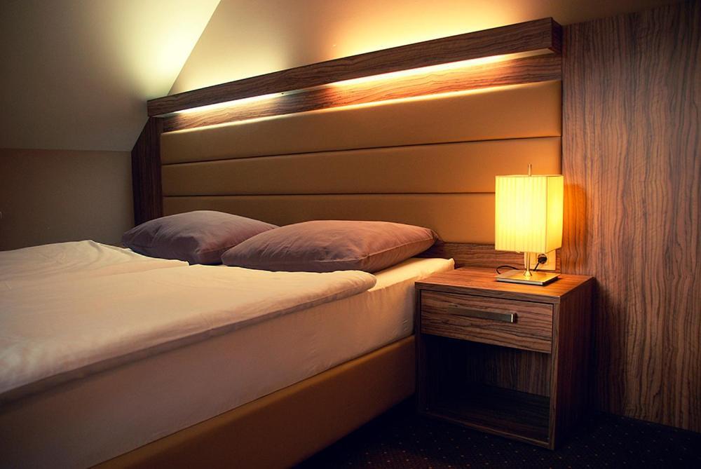 Trebnje Hotel Opara מראה חיצוני תמונה