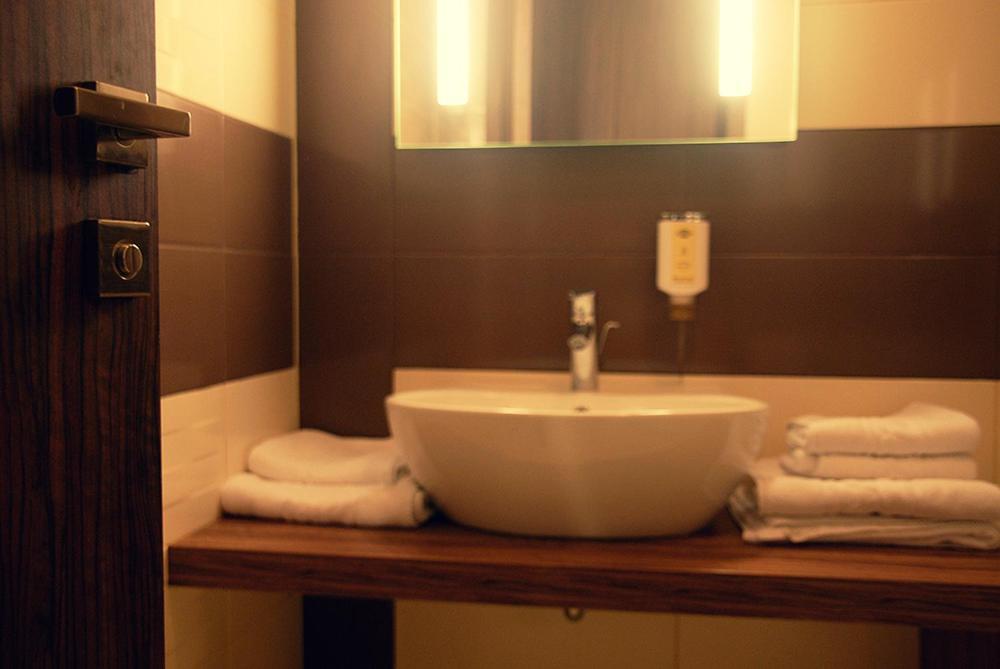 Trebnje Hotel Opara מראה חיצוני תמונה