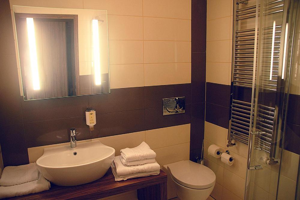 Trebnje Hotel Opara מראה חיצוני תמונה